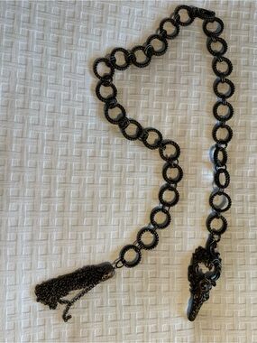 Black Decorative Link belt with Ornate Toggle and Tassel